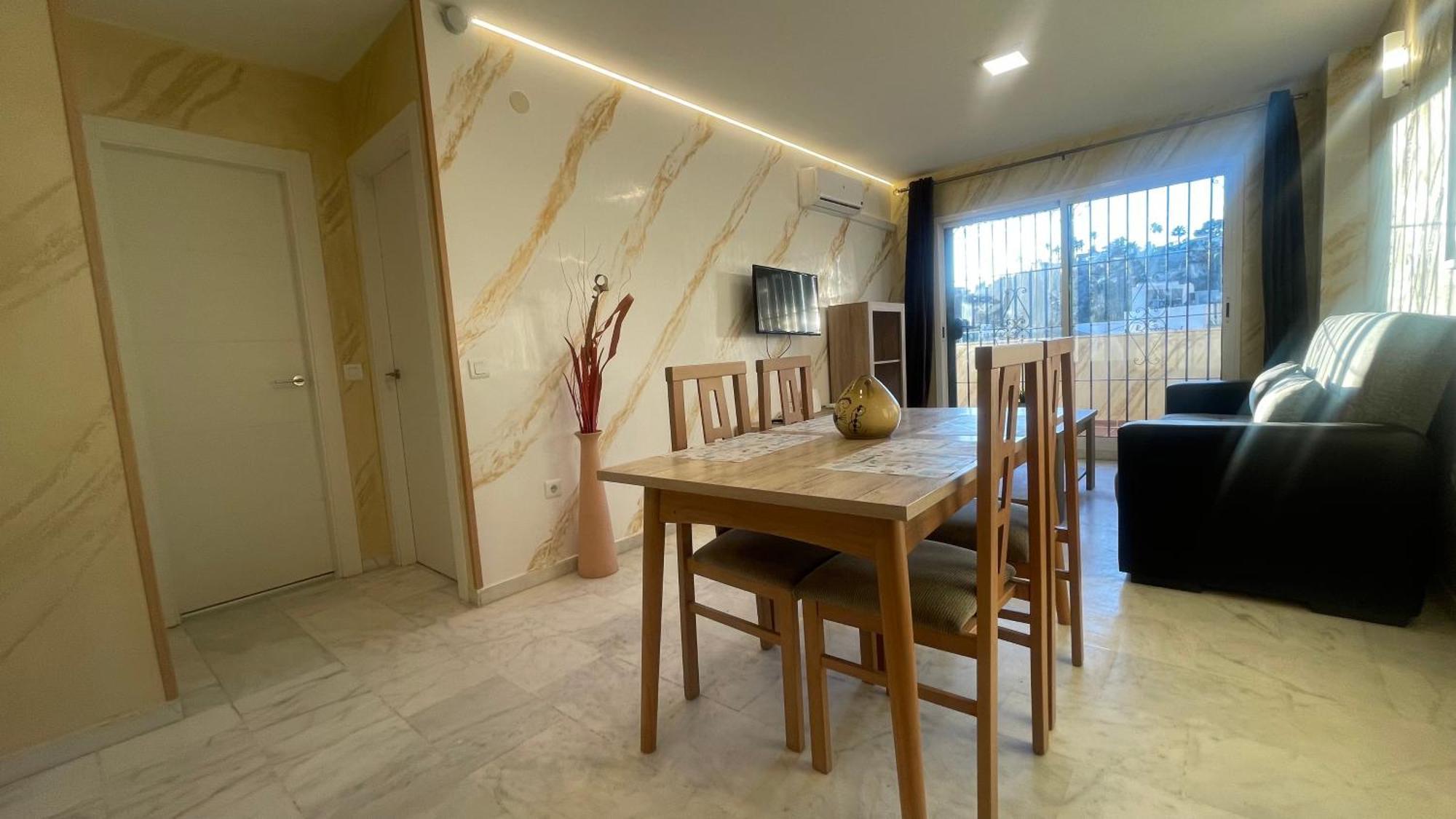 Apartamento Con Vista A La Piscina Apartment Benalmadena Luaran gambar