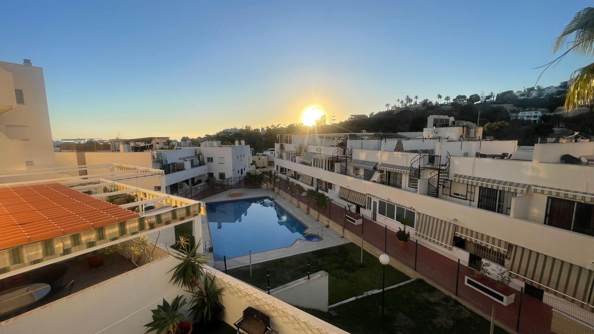 Apartamento Con Vista A La Piscina Apartment Benalmadena Luaran gambar